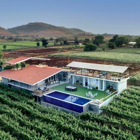 Saffronstays Onellaa, Nashik - Infinity Pool Villa Surrounded By A Vineyard Bagian luar foto