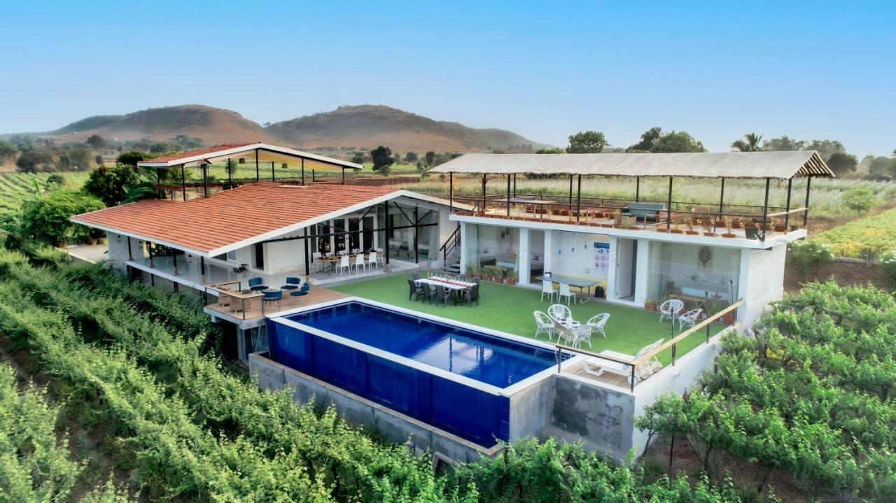 Saffronstays Onellaa, Nashik - Infinity Pool Villa Surrounded By A Vineyard Bagian luar foto